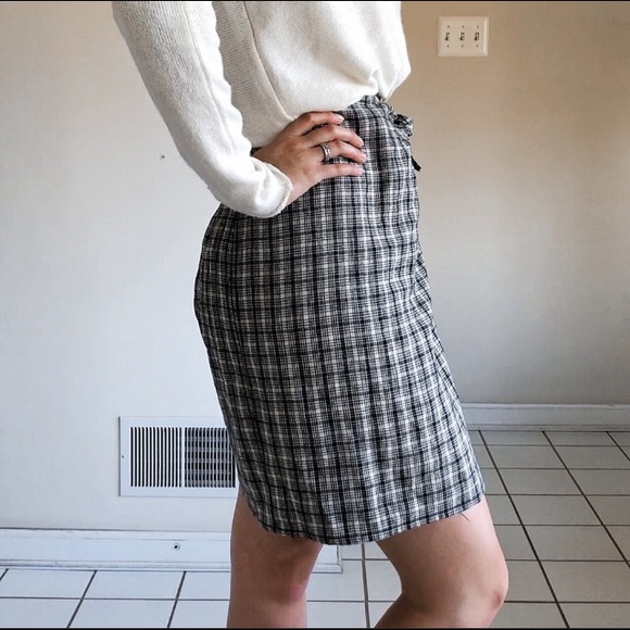Plaid Wrap Skirt - Picture 3 of 4